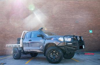 TOYOTA HILUX N80 4WD GD04 MATTE BLACK